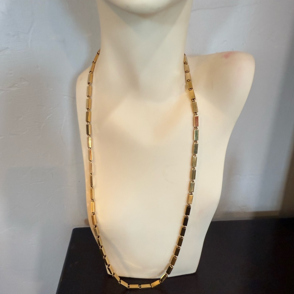 Vintage Monet PAT.PEND Gold box‎ link chain geometric Necklace 30” - Picture 3 of 15